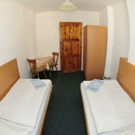 Guest house Vah *