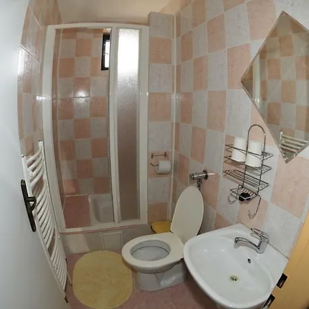 Vah Guest house