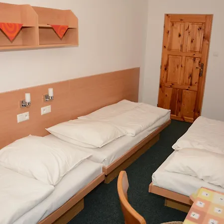 Vah Guest house *