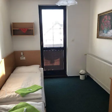 Guest house Vah *